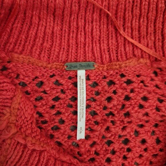 Free people Sedona Cardi in Guava Berry - Picture 5 of 6